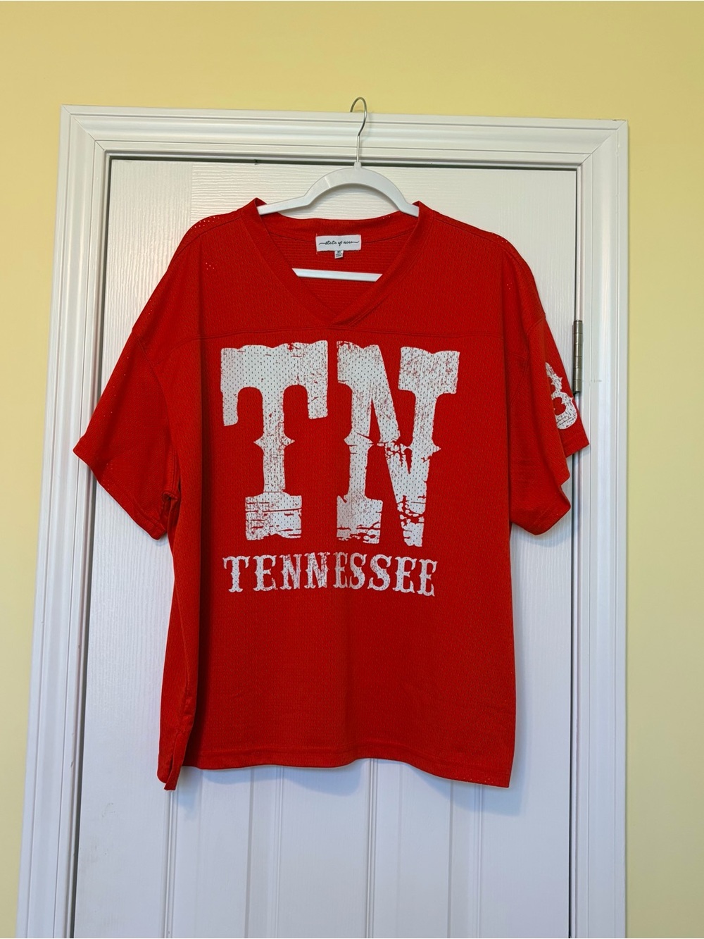 Tennessee TN Graphic Ladies Red Jersey Top. Oversized XL. PTP 27, Len. 27.